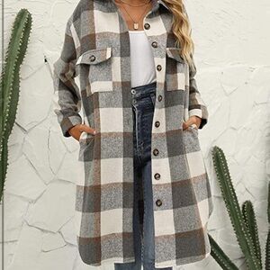 🍃 Gingham button down lightweight shacket size small